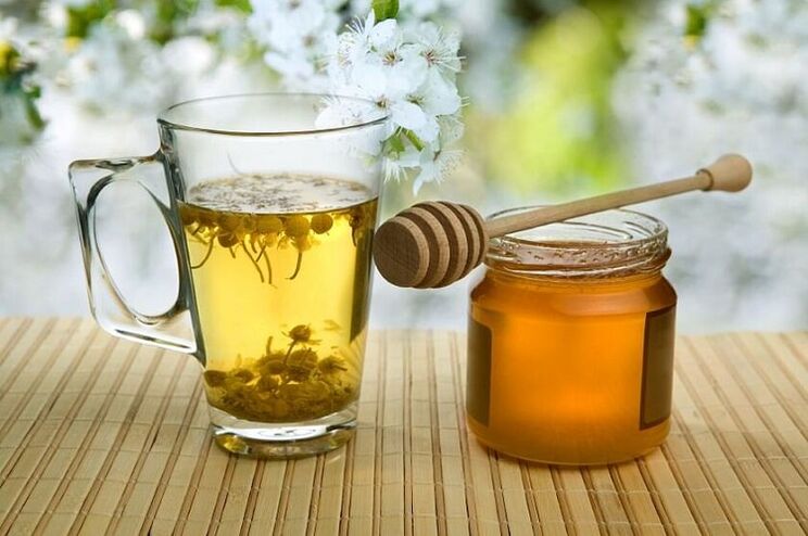 Decocción de manzanilla con mel contra parasitos